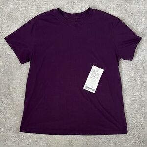 Lululemon All Yours Tee Size 6 in Dramatic Magenta
